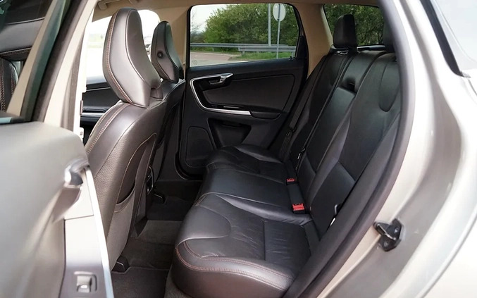 Volvo XC 60 cena 54999 przebieg: 156300, rok produkcji 2012 z Starachowice małe 781